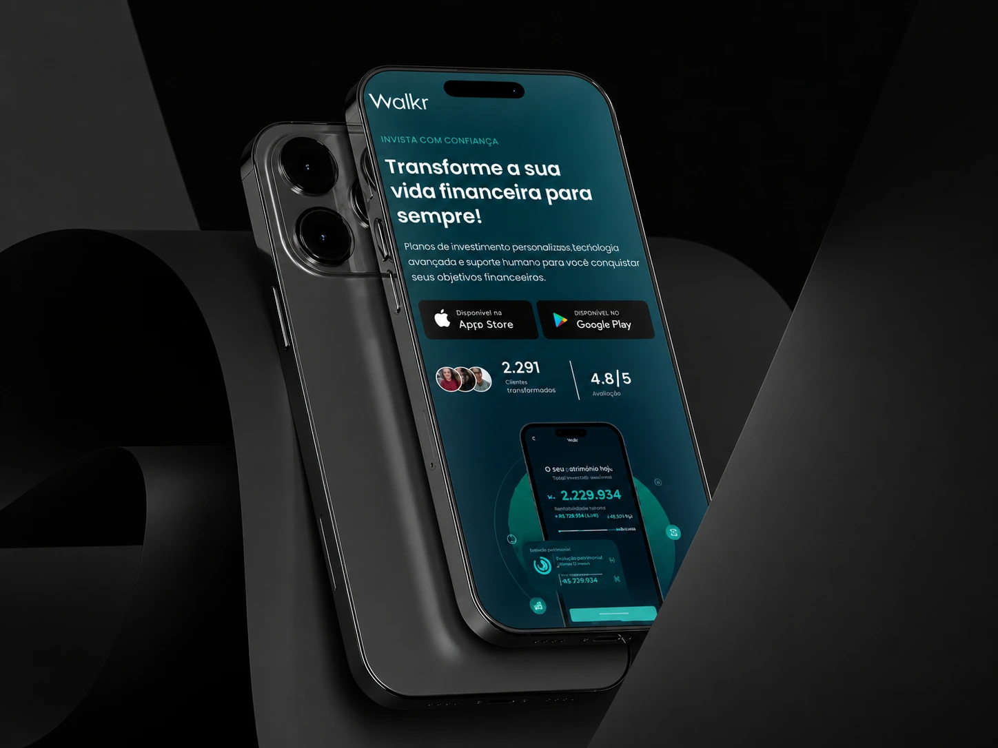 Aplicação da landing page Walkr em telas móveis e desktop